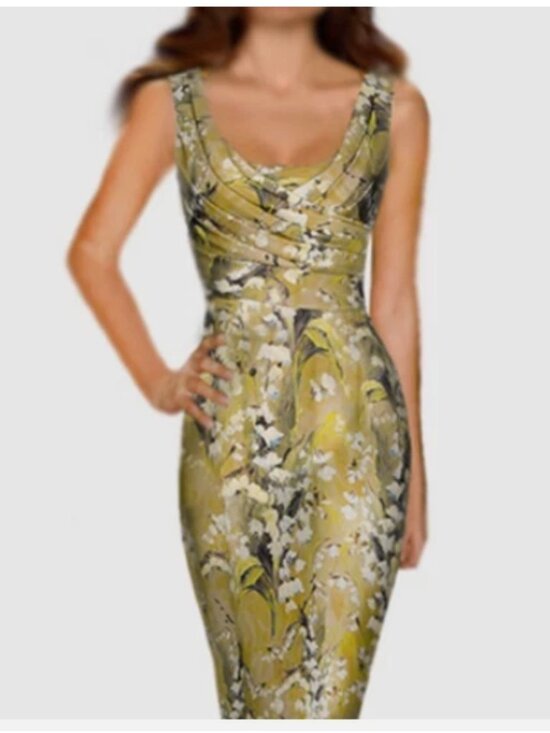 Dolce & Gabbana Dresses & Skirts - Elegant RARE Dolce & Gabbana Vintage Sleeveless Silk Floral dress - Size EU40.
